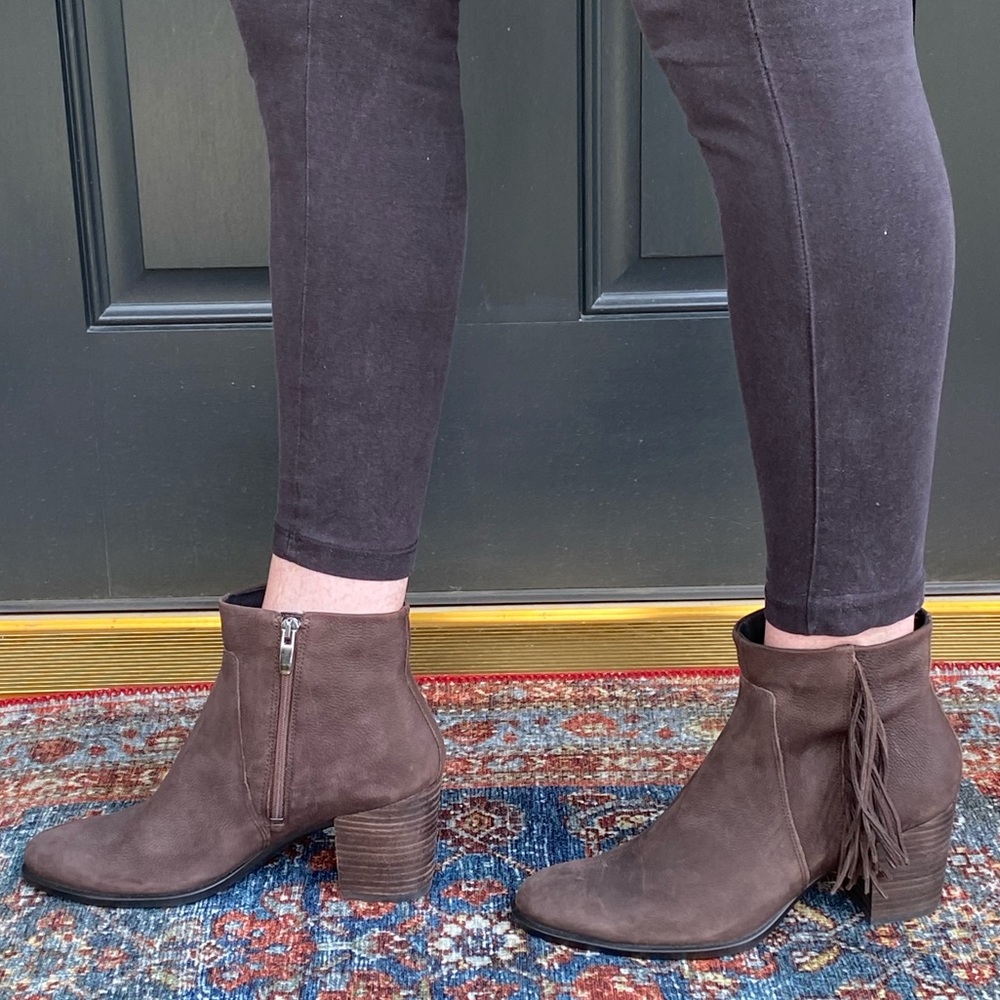 NWT ECCO Fringe Booties